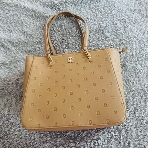 Tommy Hilfiger logo pattern Tan Tote Bag. New